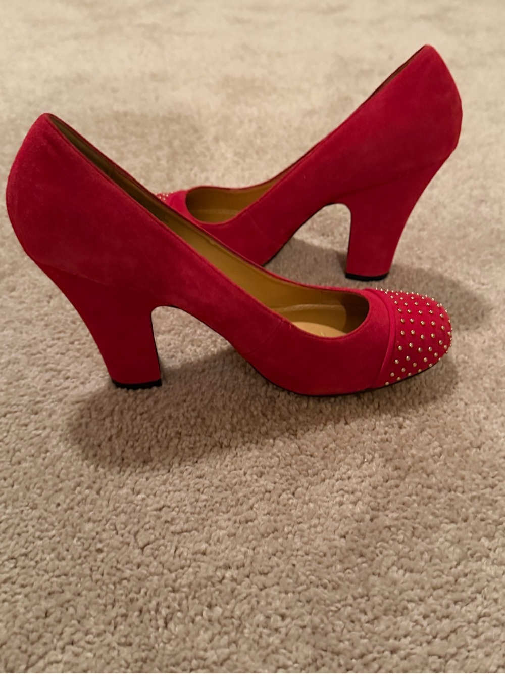 Cynthia Rowley Halo red suede chunky block heel pumps studded Size 8M